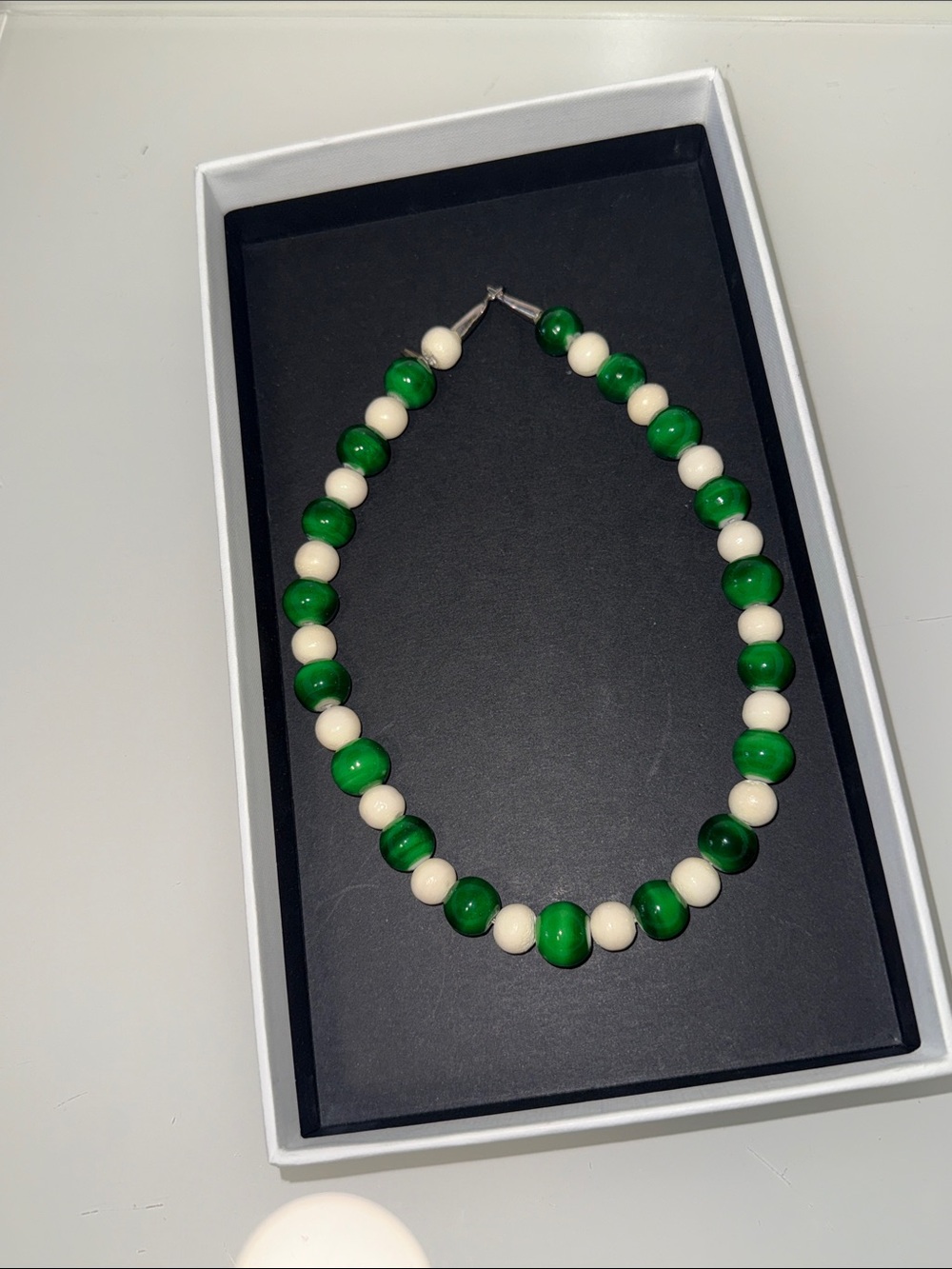Undercover Beaded Necklace - Rare - Picture 3 of 17